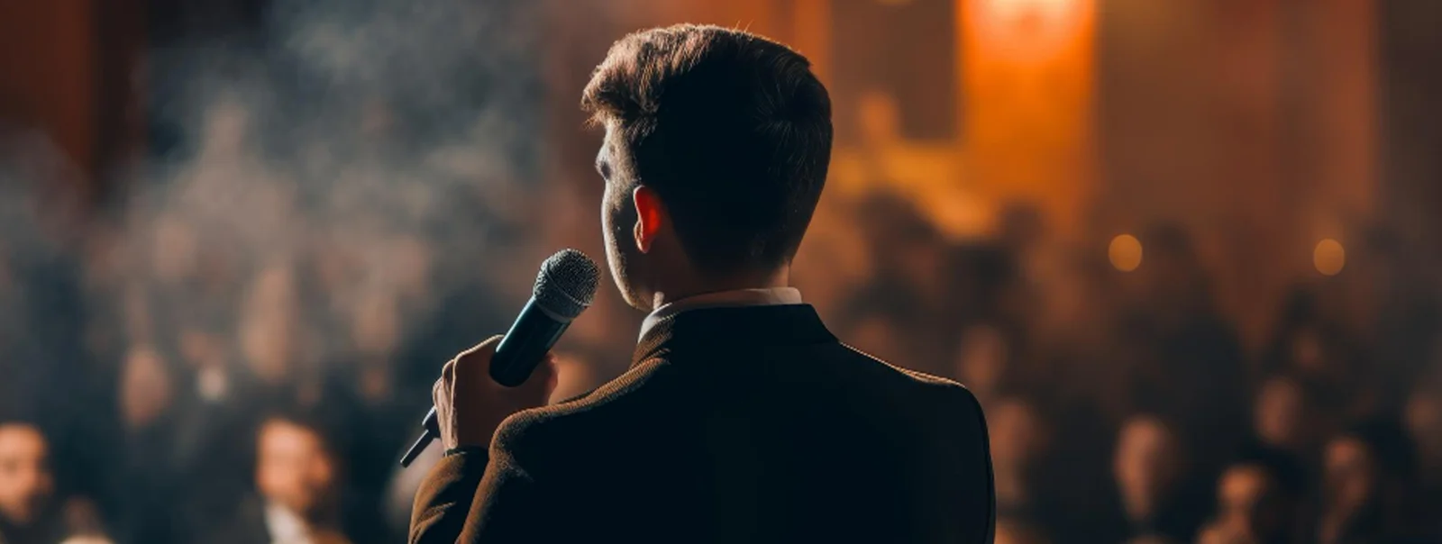 A Step-by-Step Guide to Hiring the Best Motivational Speaker for Corporate Event