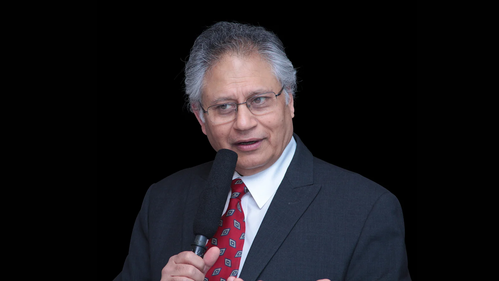 Empower Your Journey: Lessons from Leading Motivational Speaker Shiv Khera