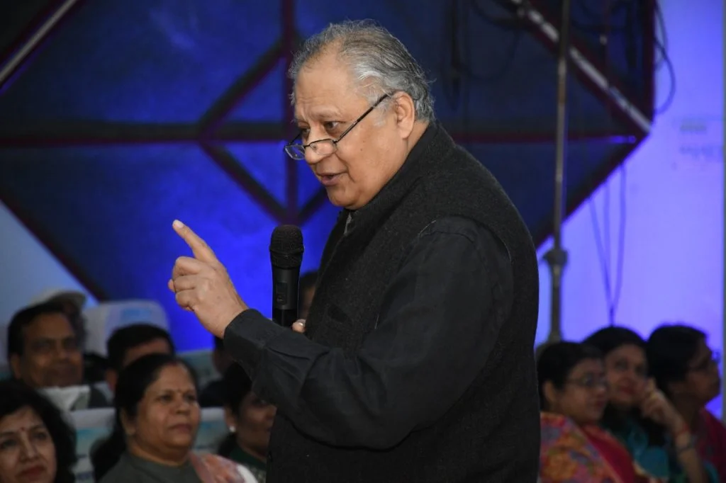 Coaching vs. Consulting: 10 Key Differences and Similarities